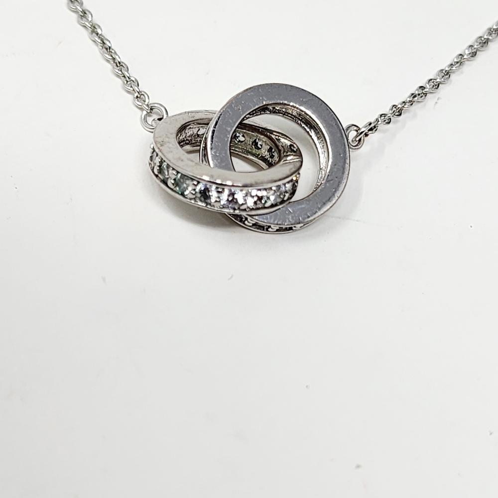 Express Unity Silvertone Rhinestone Links‎ - Picture 2 of 8